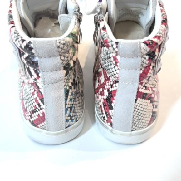 Steve Madden Tracey High Top Sneaker Rainbow Snake Pyramid Studded Suede 8.5 - Picture 8 of 11